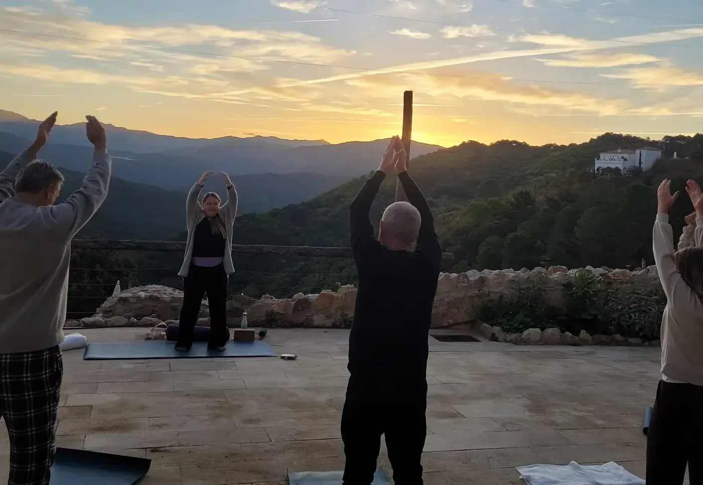 Utomhusyoga i Spanien