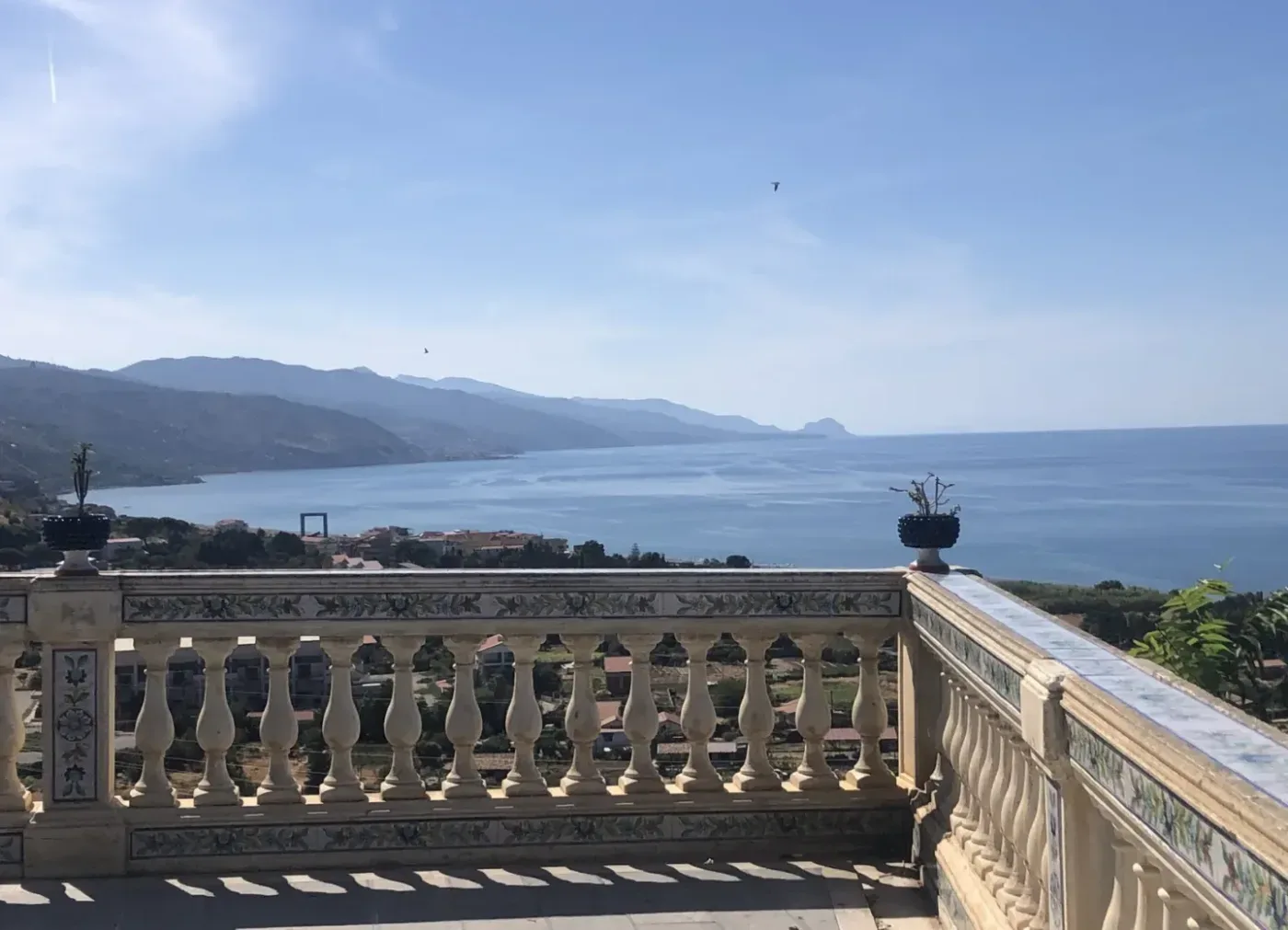 utsikt över havet på en terrass i Sicilien